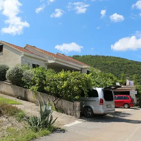Conte Apartment